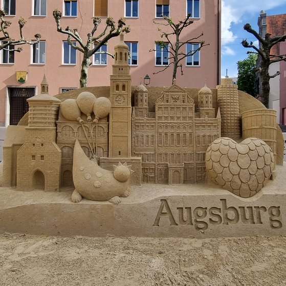 Sandskulptur am Moritzplatz in Augsburg