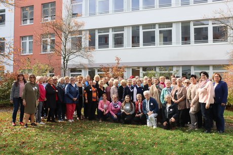 Die Teilnehmenden der VdK-Landesfrauenkonferenz 2024 in Erlangen.