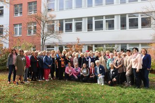 Die Teilnehmenden der VdK-Landesfrauenkonferenz 2024 in Erlangen.