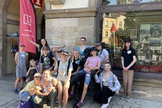 Gruppenfoto der Teilnehmenden der Freizeit in Bayreuth. 