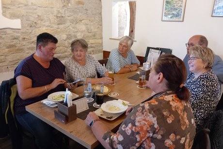 Gemeinsames Mittagessen