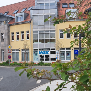 Das Foto zeigt das VdK Gebäude in Bad Neustadt