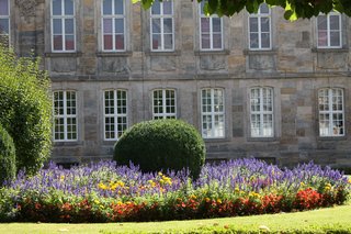 Bild vor dem Neuen Schloss in Bayreuth