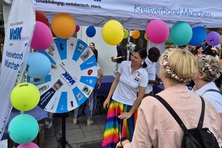 Die Spannung steigt, wer den Hauptgewinn bekommt.