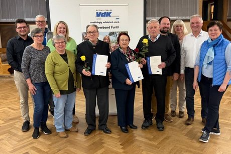 geehrte Mitglieder des ehemaligen Ortsverbands Bruckberg, Bürgermeister Deifel, Vertreter des KV und Vorstandschaft OV Furth