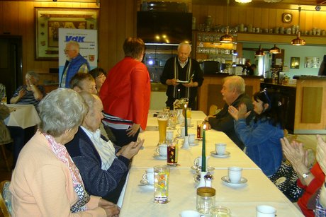 Begr&uuml;&szlig;ung