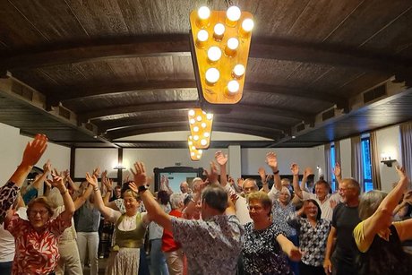 Beste Stimmung beim Mai Tanz