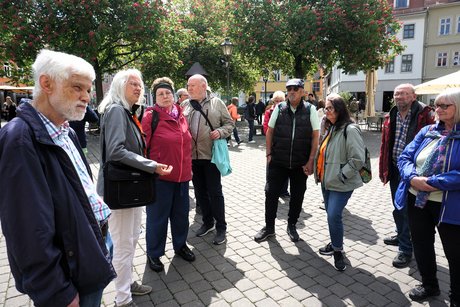 Einige Teilnehmer bei der Stadtf&uuml;hrung