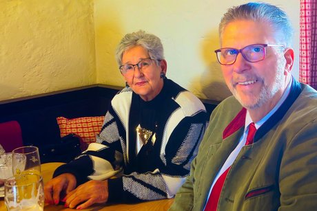 Weißwurstfrühstück Die beiden Vorsitzenden Maria Mack (stv.) und Günter Hellwig waren mit der gelungenen Veranstaltung sehr zufrieden.