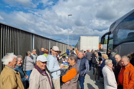 Jahresausflug des VdK : Von Steinberg am See bis zu den Schwandorfer Felsenkellern Jahresausflug des VdK : Von Steinberg am See bis zu den Schwandorfer Felsenkellern