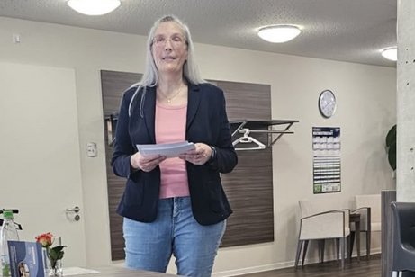 Katja Holler Frau Holler hält den Vortrag
