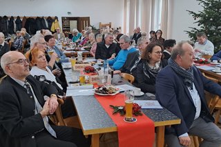 Blick auf den gefüllten Saal im Sporti-Nord