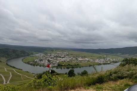 Eine Moselschleife Eine Moselschleife