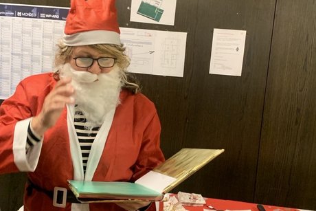 Adventsfeier mit Nikolaus