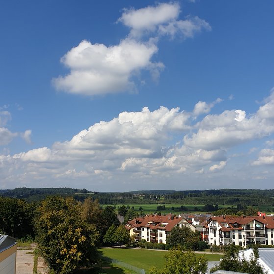 Blick von der Diedorfer Sternwarte über den Ort ins Schmuttertal