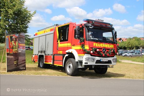Bild zeigt ein Feuerwehrfahrzeug LKW von Mercedes