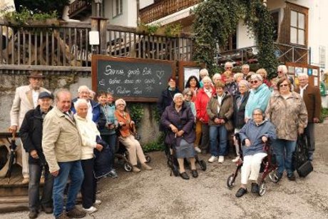 Nach einer gemütlichen Kaffeepause ging die Fahrt weiter nach Kloster Reutberg. Leider war die Klosterkirche wegen Renovierungsarbeiten geschlossen. Im Klosterbräustüberl kehrten wir dann zur Mittagspause zum gemütlichem Zusammensein ein.