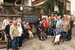 Nach einer gemütlichen Kaffeepause ging die Fahrt weiter nach Kloster Reutberg. Leider war die Klosterkirche wegen Renovierungsarbeiten geschlossen. Im Klosterbräustüberl kehrten wir dann zur Mittagspause zum gemütlichem Zusammensein ein.