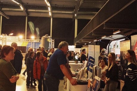 „angeregte Gespräche am VdK-Stand mit dem Team des VdK“ „angeregte Gespräche am VdK-Stand mit dem Team des VdK“