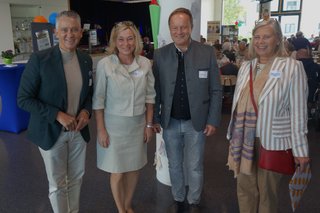 MdL Thomas Huber mit Kreisvors. Doris Rauscher und Landrat Robert Niedergesäß und Ortsvors. Maria Boge-Diecker