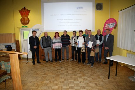 Bild von den anwesenden Mitglieds- und Ehrenamtsjubilaren Es ist ein Bild von den anwesenden Mitglieds- und Ehrenamtsjubilaren zu sehen