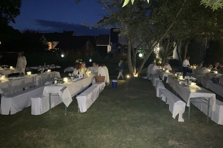 White Dinner in Ebermannstadt Finale gegen 22 Uhr White Dinner in Ebermannstadt