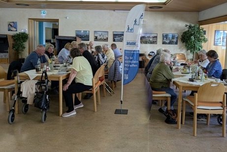 VdK Waldkraiburg, gesellige Runde beim VdK Nachmittag