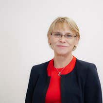 Porträt von Karola Stecker