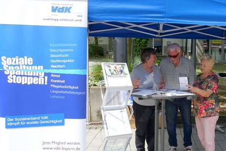 Infostand des VdK Waldkraiburg im Juni 2024