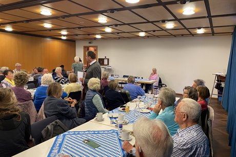 Stammtisch: Gespräch mit dem 1. Bürgermeister Michael Müller Stammtisch: Gespräch mit dem 1. Bürgermeister Michael Müller