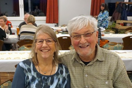 Teilnehmer*innen bei der Adventsfeier