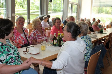 Gäste des Sommerfestes