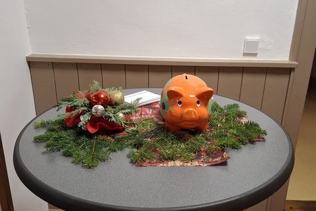 Natürlich durfte unser Spendenschweinla wieder dabei sein. Und es wurde wieder gut gefüttert .