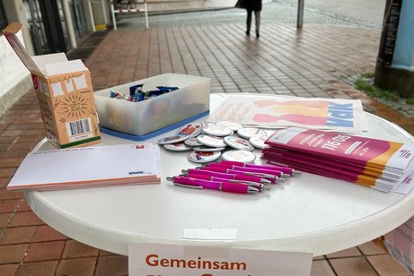 Gemeinsam gegen Gewalt an Frauen Gemeinsam gegen Gewalt an Frauen