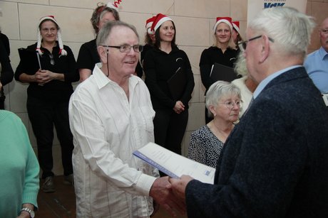 Ehrungen mit &uuml;bereichen der Urkunden und Pr&auml;sente