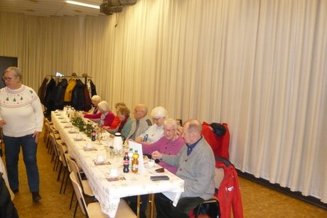 Der Saal füllt sich Der Saal füllt sich