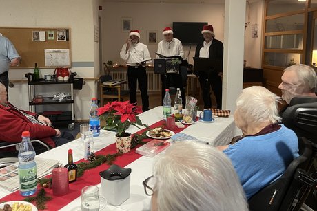 Die Sinnfoniker singen Weihnachtslieder