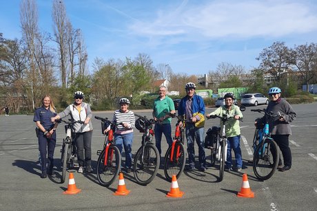 Unser Gruppenfoto nach dem Training Fahrsicherheitstraining