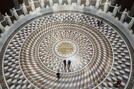 Die Befreiungshalle von Innen