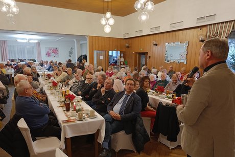 Landrat begr&uuml;&szlig;t