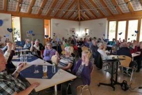 Ein Blick in den vollen Saal