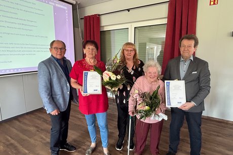 Die besonderes langj&auml;hrig geehrten Mitglieder des Ortsverbands.
