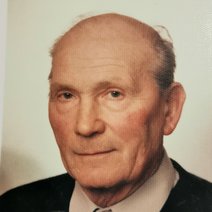 Bild zeigt den Ehrenvorsitzenden Friedrich Roos