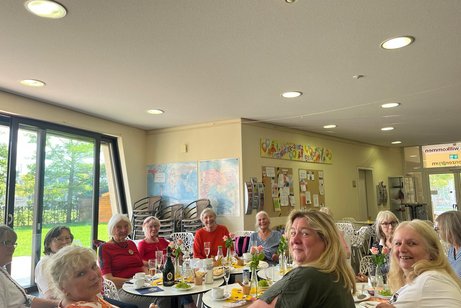 Gute Laune Frauentreff im Familenzentrum .