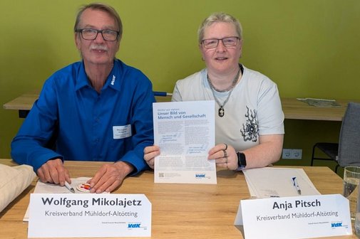 Vorsitzender Wolfgang Mikolajetz und Ani Pitsch