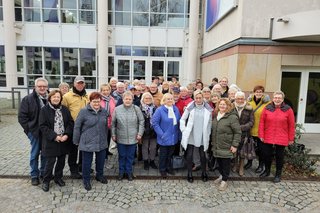 Abgebildet sind die Teilnehmer an der Fahrt zum Weihnachtsmarkt Bamberg