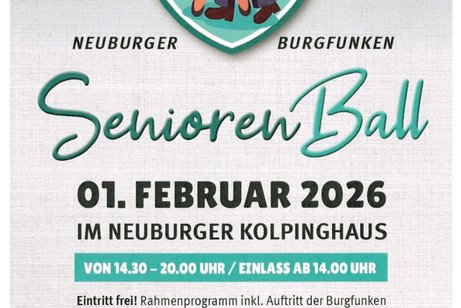 Seniorenball älteres Ehepaar beim Tanz