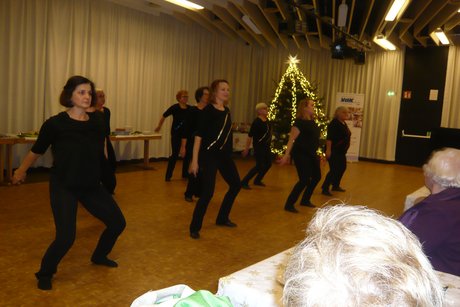 Frauentanzgruppe Schönau Frauentanzgruppe Schönau