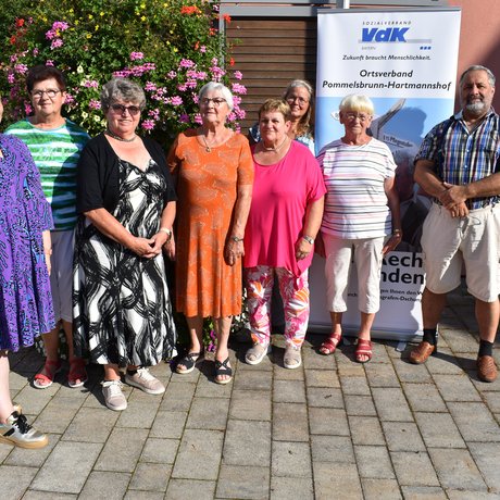 Auf dem Bild ist der Vorstand des VdK Pommelsbrunn-Hartmannshof zu sehen