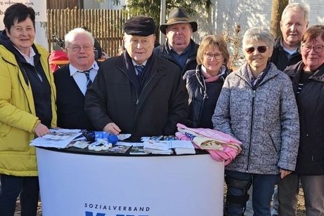 Die Vorstandschaft des OV Essenbach mit Kreisvorsitzender Andrea Wendt Die Vorstandschaft des OV Essenbach mit Kreisvorsitzender Andrea Wendt